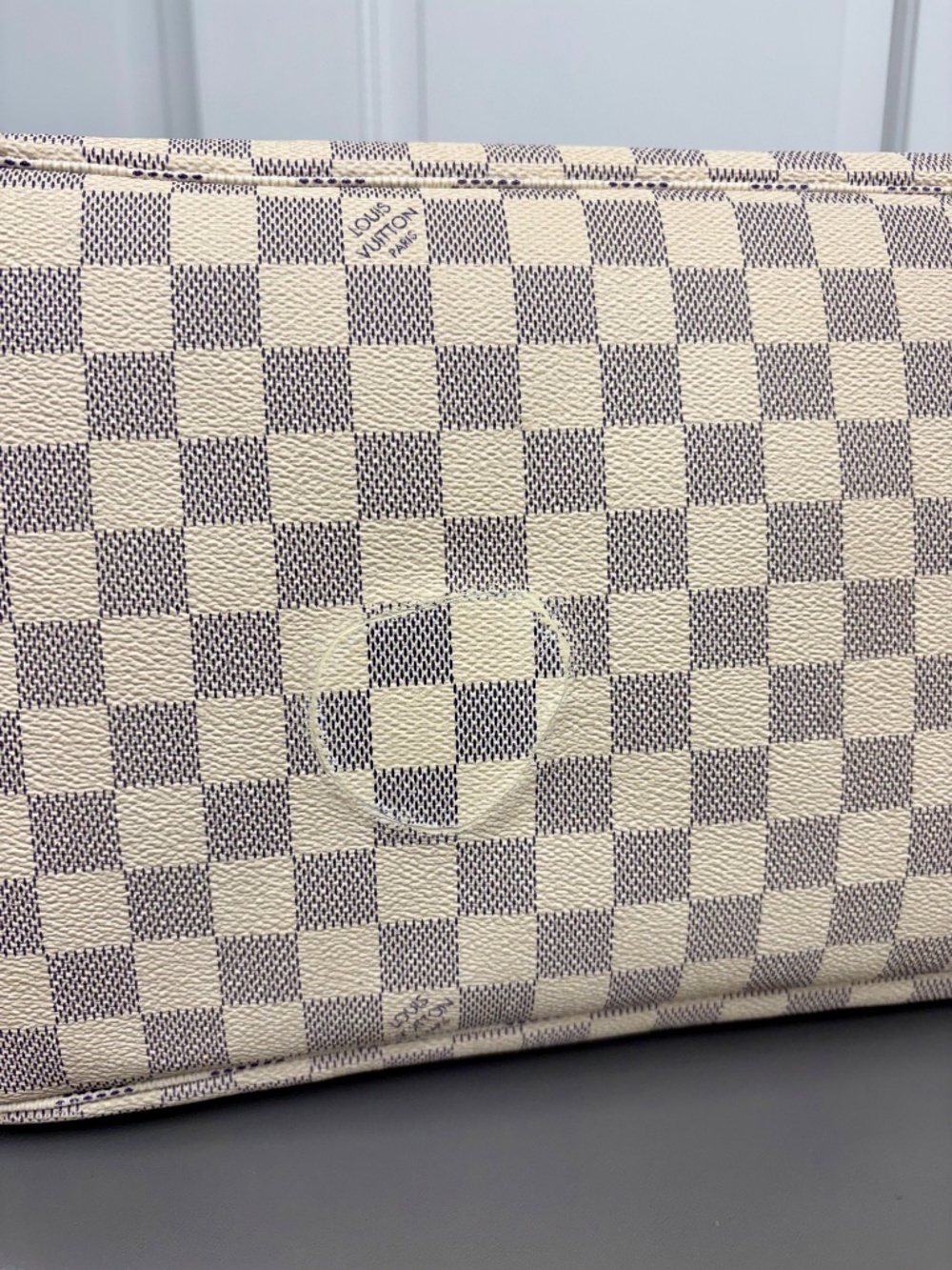Louis Vuitton Neverfull GM Damier Azur with Pouch - Picture 5 of 15